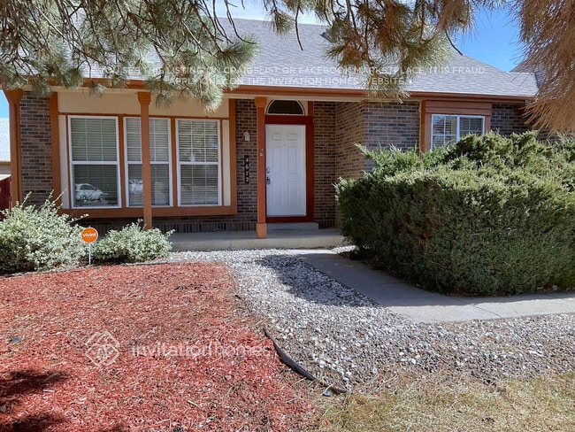 Building Photo - 4672 Biscay St