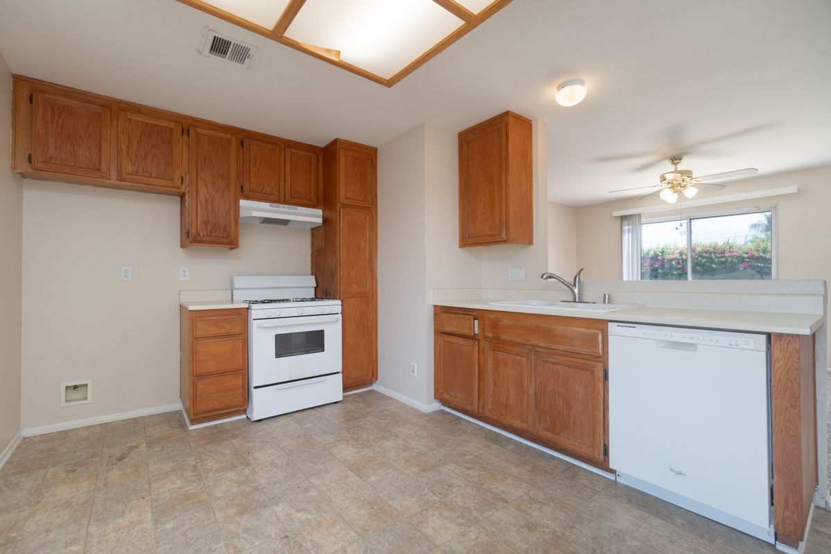 Foto principal - 1365 Crafton Ave