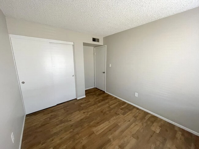 Foto del edificio - 4028 E Alta Vista Rd