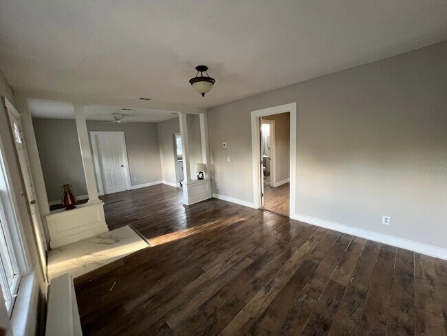 Foto del edificio - 8210 N 13th St