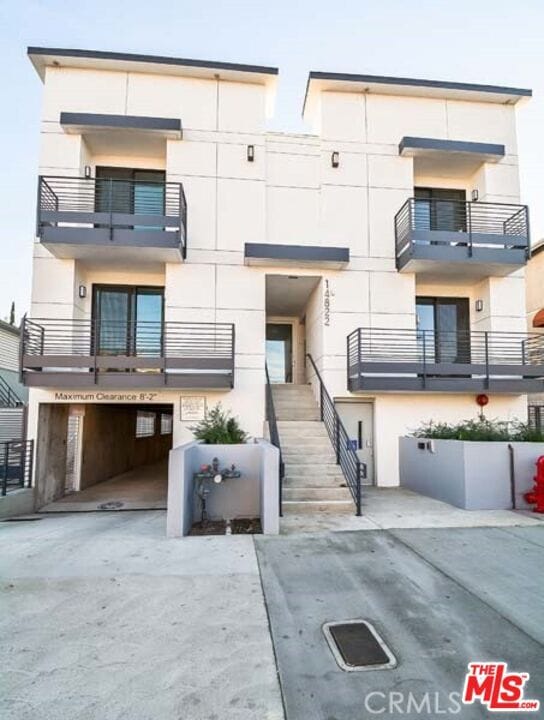 Building Photo - 14822 Magnolia Blvd