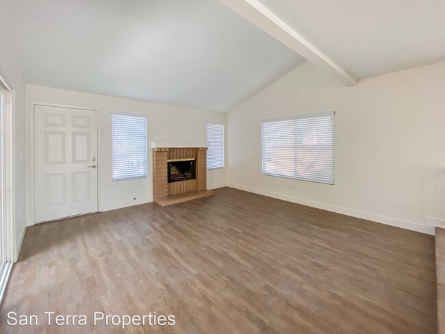 Building Photo - 3 br, 1.5 bath House - 5260 Fino Drive