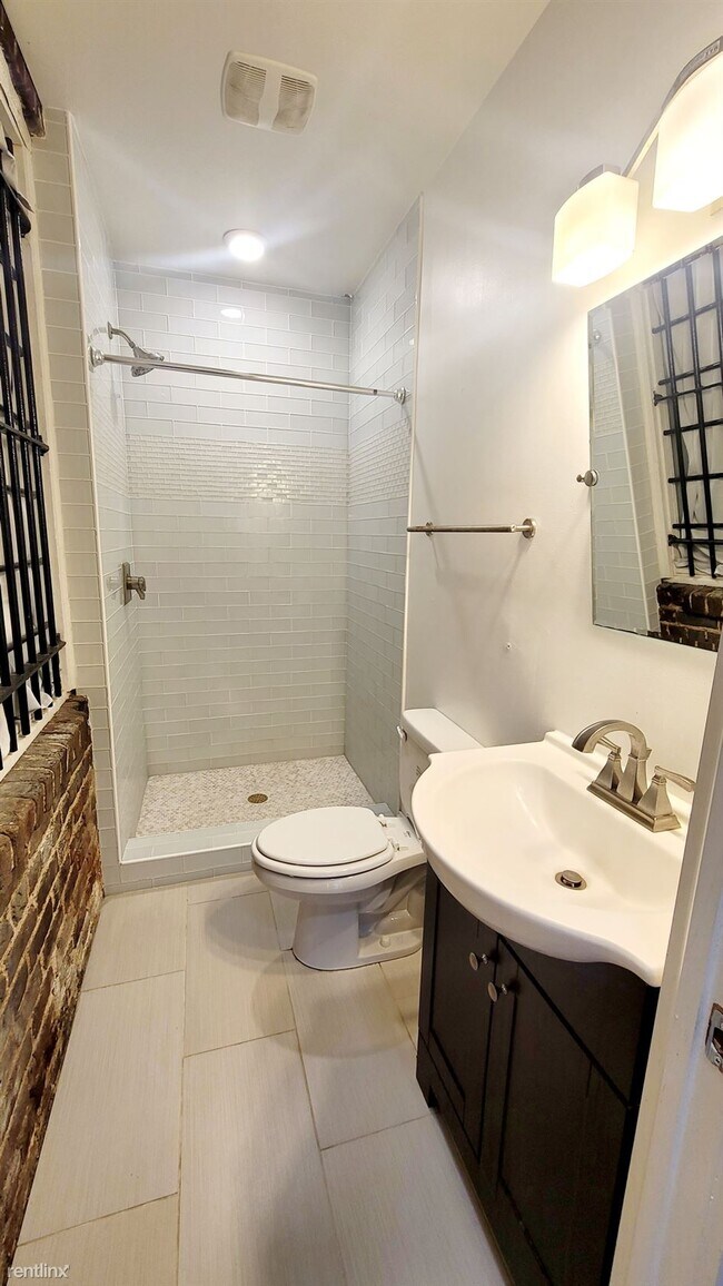 Building Photo - 4 br, 2 bath House - 1425 W Leigh St
