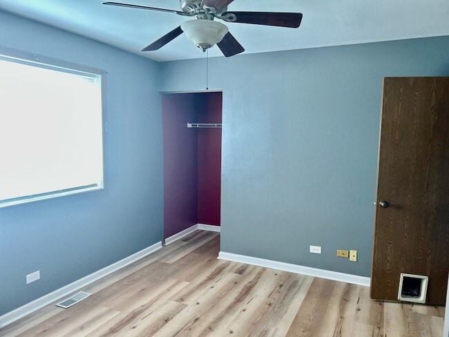 Building Photo - 2732 Wilshire Ct