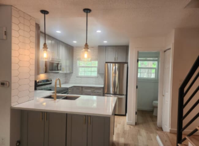 Kitchen - 1811 S Quebec Way