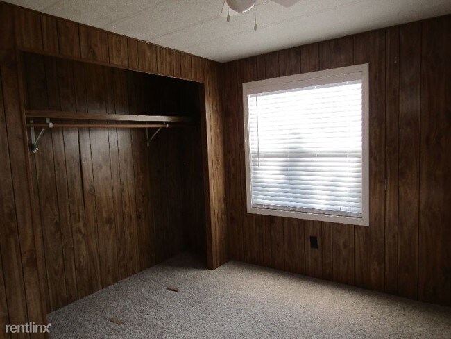 Building Photo - 3 br, 2 bath House - 1706 Buchanan