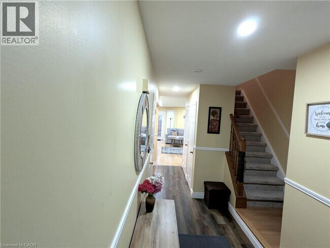 Photo du bâtiment - 1 Royalwood Ct