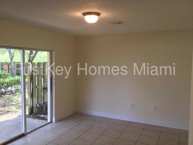 Foto del edificio - 14054 SW 260th St