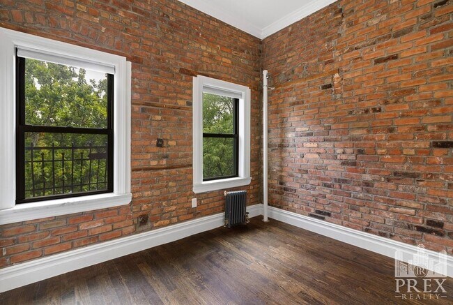 Foto del edificio - 329 East 10th Street