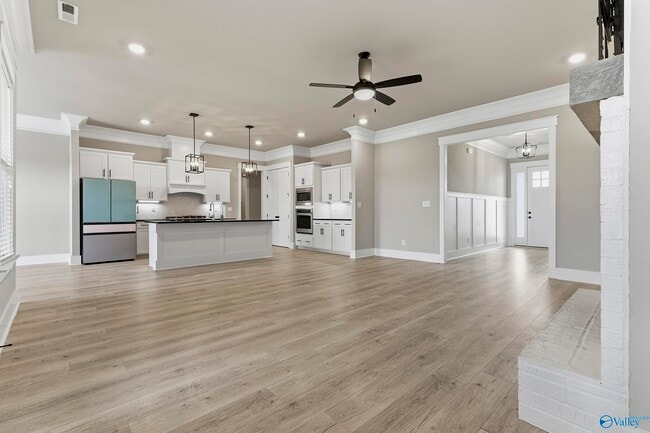 Building Photo - 109 Peach Farm Cir