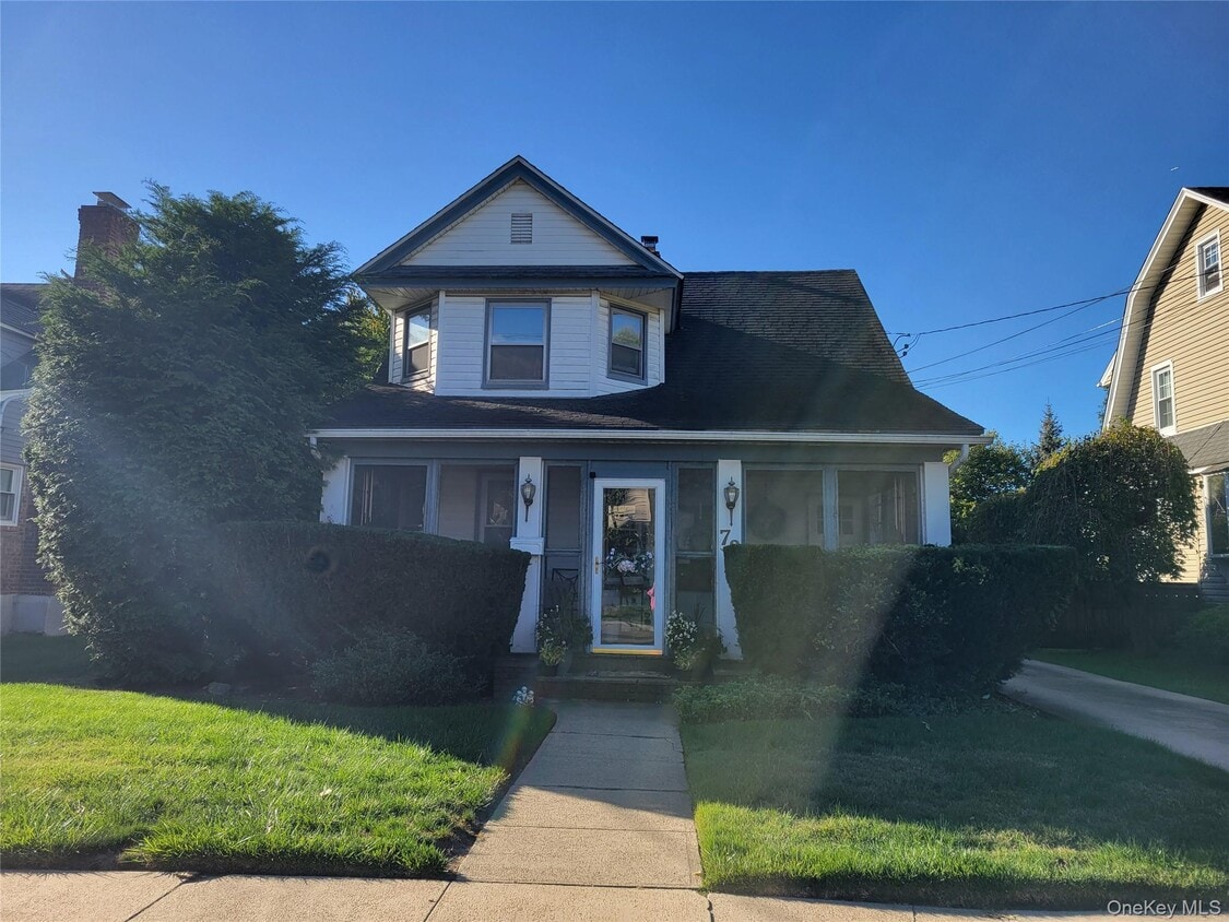 Primary Photo - 72 Sherman St