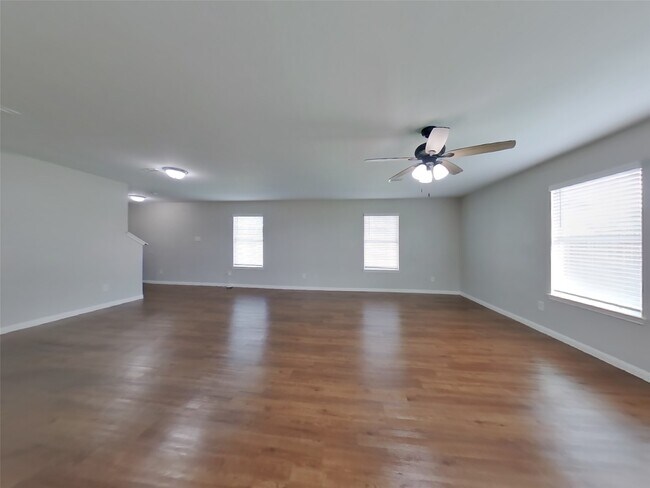 Foto del edificio - 21414 Jamals Way