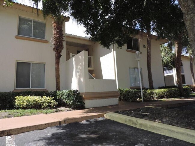 Foto del edificio - 12104 Glenmoor Dr