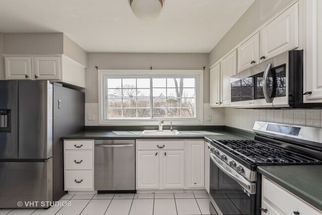 Foto del edificio - 1092 Alden Ln