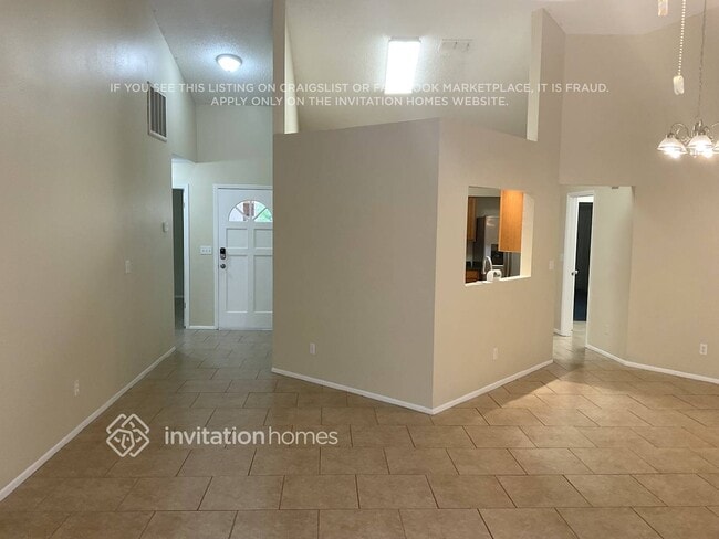 Foto del edificio - 3700 Montclair Dr