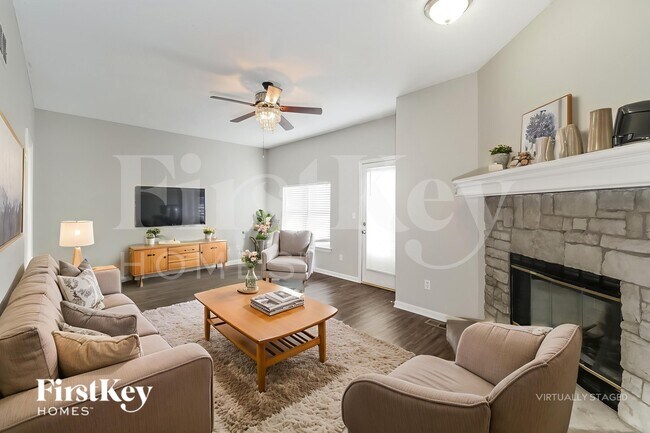 Foto del edificio - 1611 Cooper Dr