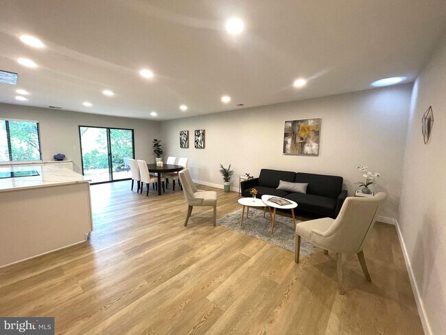 Foto del edificio - 11307 Gatesborough Ln