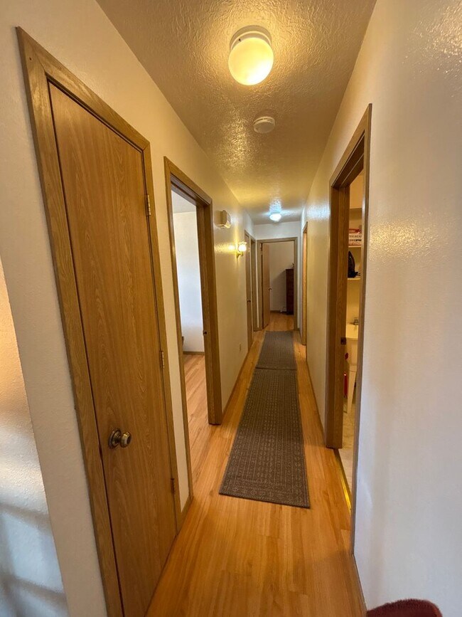 Foto del edificio - 213 Yukon Dr