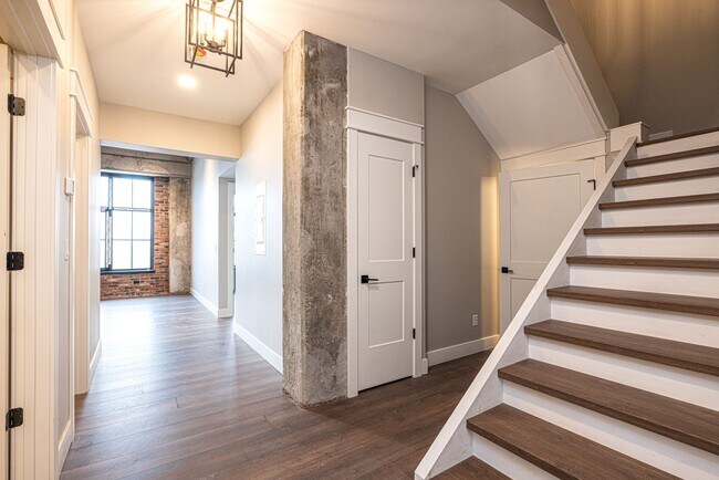 Foto del edificio - The Candle Factory