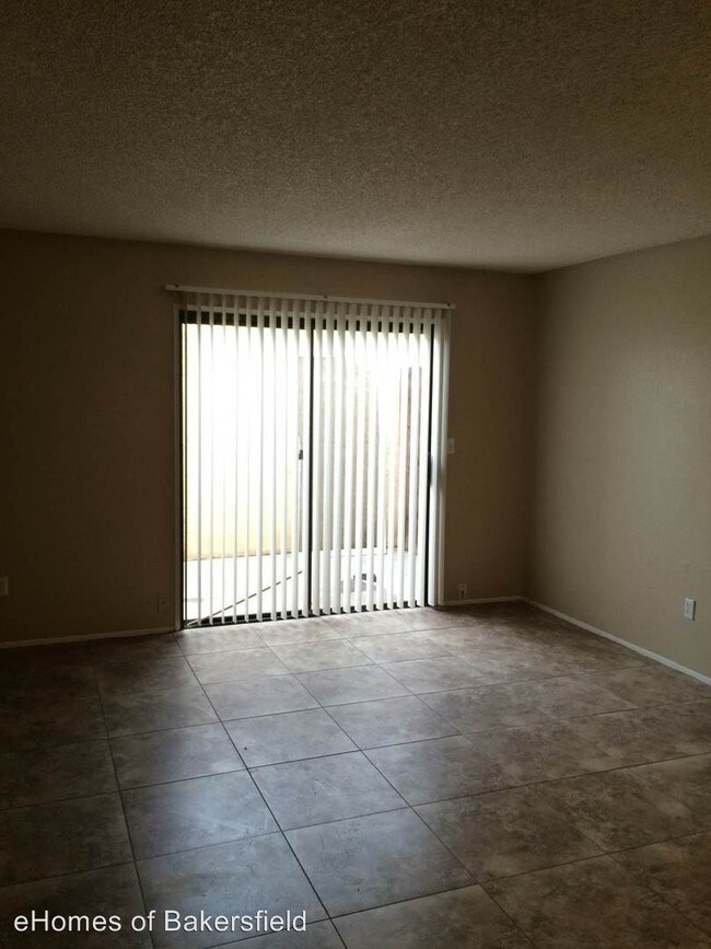 Building Photo - 4500 Tierra Verde St
