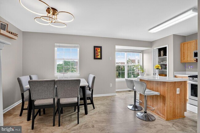 Foto del edificio - 11082 Clovertree Ct