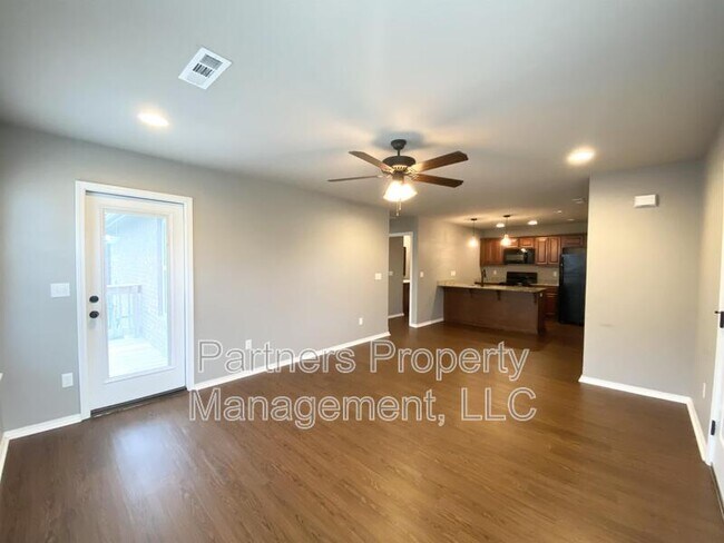 Building Photo - 812 Hindman Drive - 2