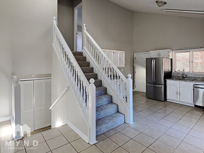 Building Photo - 2616 Fieldstone View Ln SE