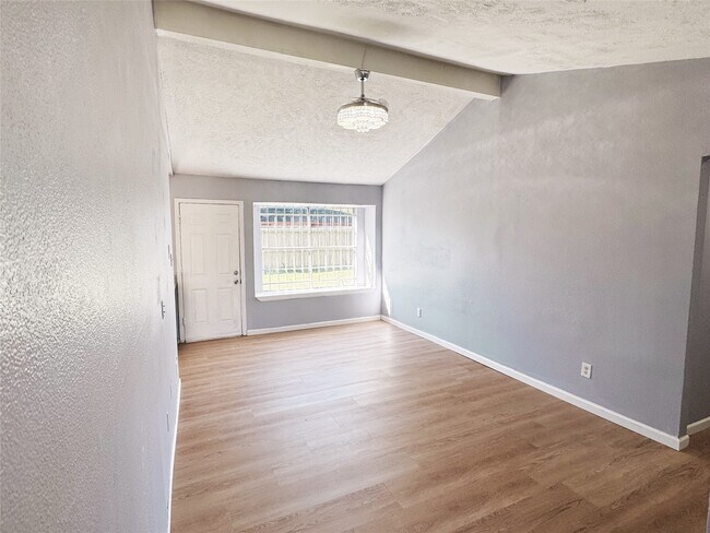 Foto del edificio - 5119 Prairie Ridge Rd