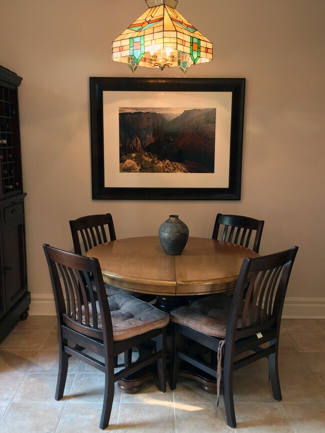 Building Photo - Beautiful Palmerston/Little Italy 2-bedroom, 2-bathroom Executive rental