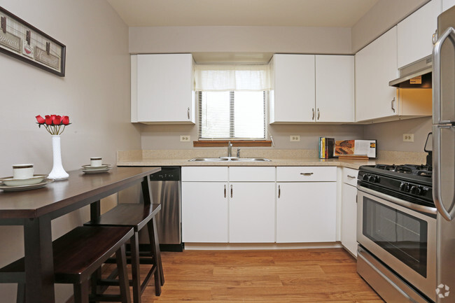 2HAB, 2BA - Cocina - Apartments of Orland