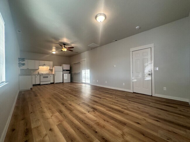 Foto del edificio - Fully remodeled studio apartment - Caldwell