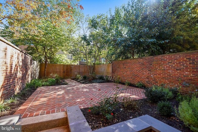Building Photo - 6317 Olde Towne Ct
