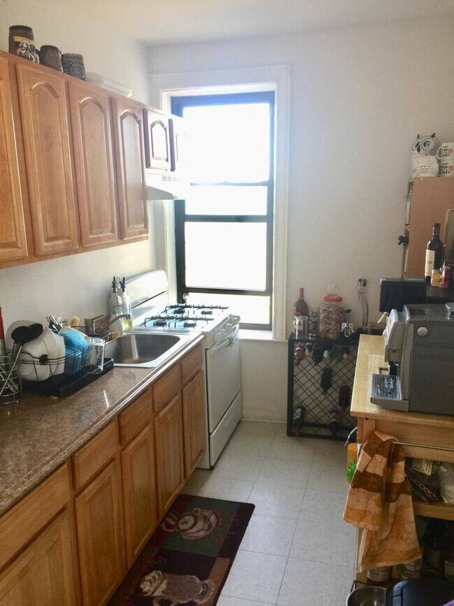 Building Photo - 1501 Ocean Pkwy