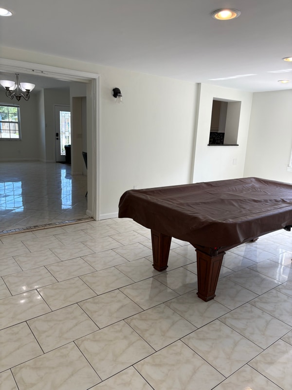 Building Photo - 668 Riverwoods Cir