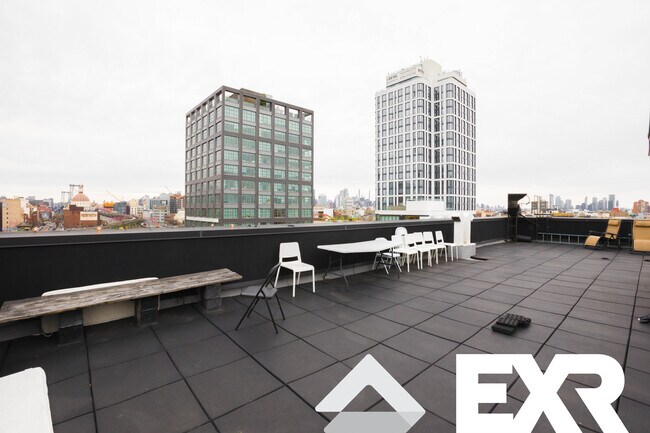 Foto del edificio - 301 Broadway