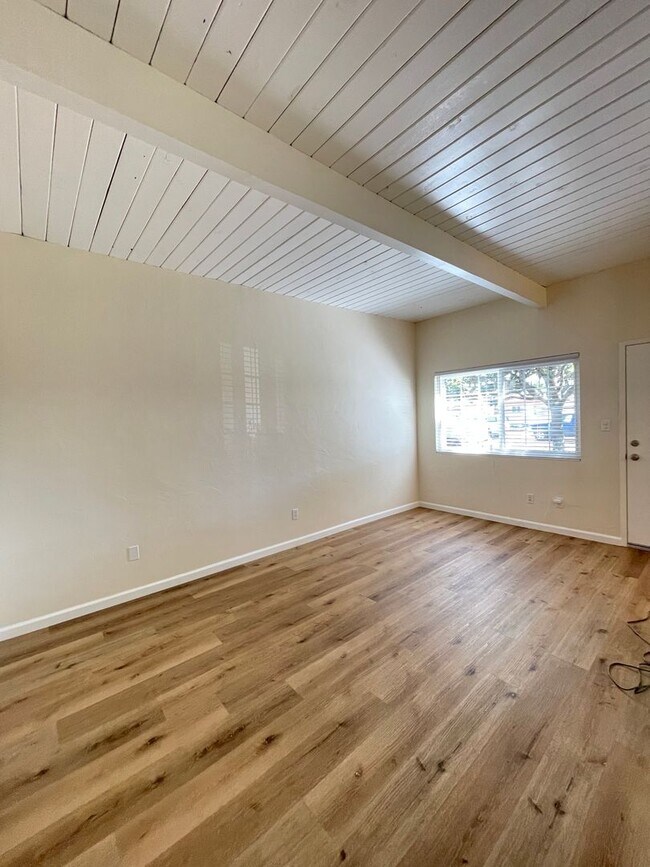 Foto del edificio - a31900-Placement Only