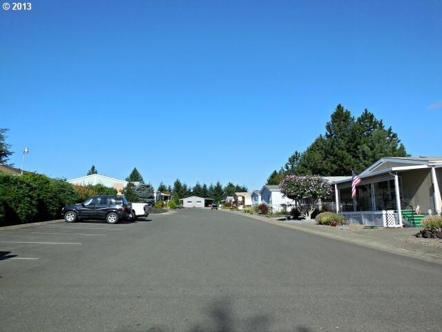Primary Photo - Twin Oaks Mobile Estate