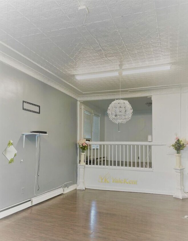 Primary Photo - In Store for You = Great Location