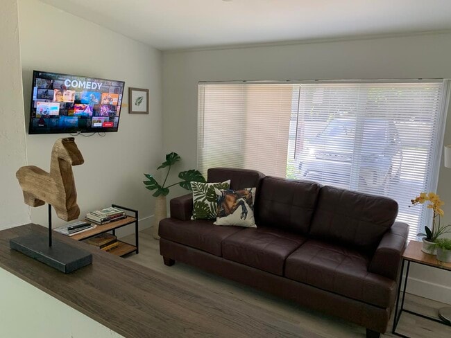 Foto del edificio - 35 SW 8th St