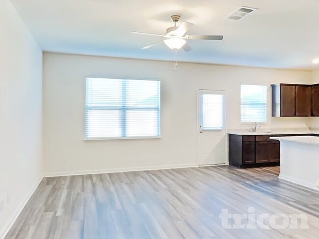 Building Photo - 837 Mallorie Ln