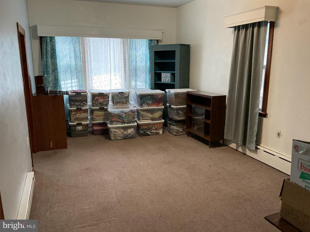 521 E Broad St, Tamaqua, PA 18252 Room for Rent in Tamaqua, PA