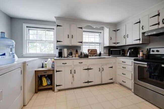 Foto del edificio - 4117 Utah Ave