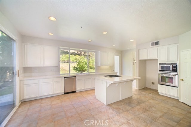 Building Photo - 920 Rio Lindo