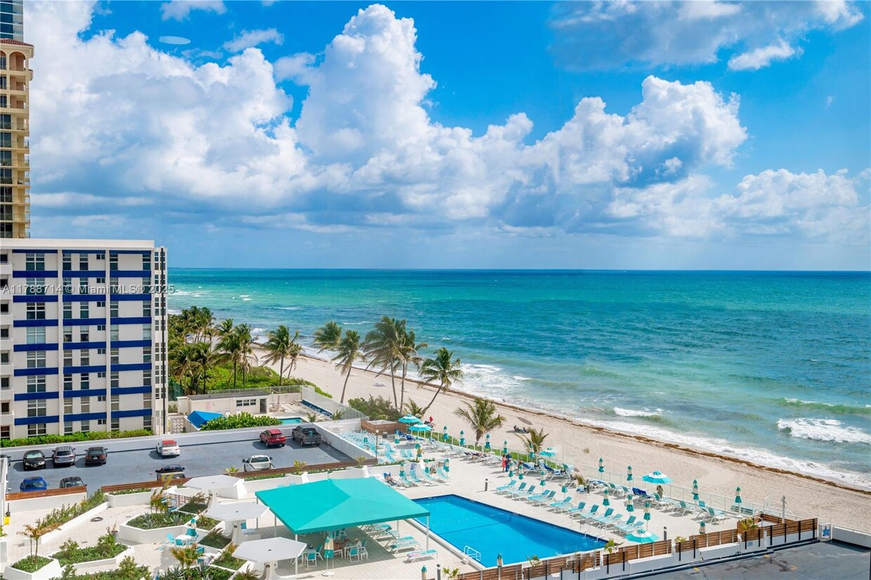 Primary Photo - 3180 S Ocean Dr