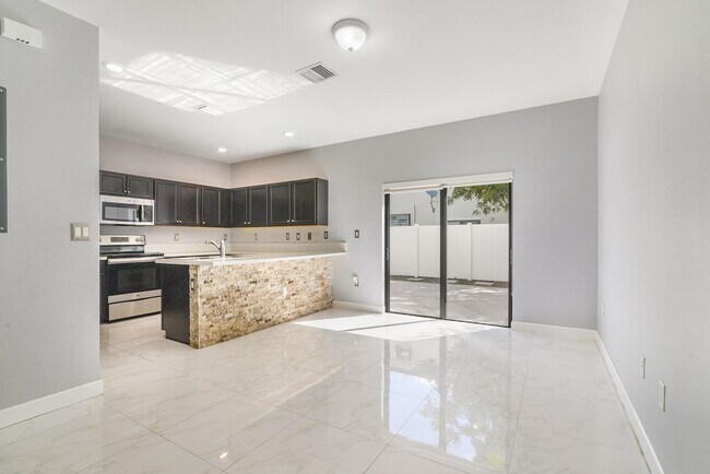 Foto del edificio - 9227 W 34th Ct