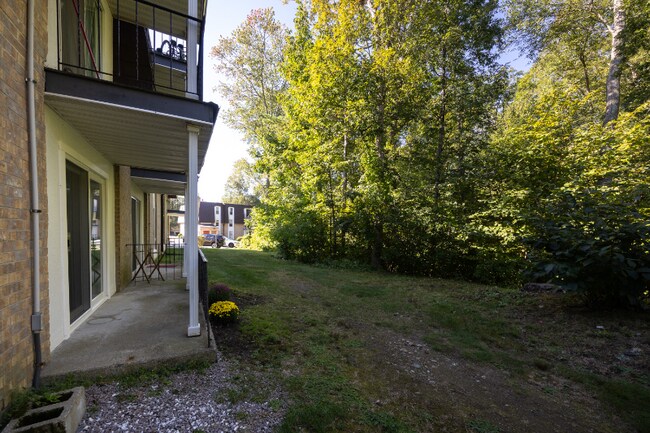Foto del edificio - 23 Shadowbrook Ln