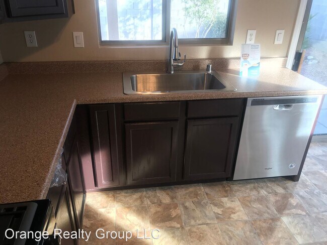 Foto del edificio - 3 br, 2 bath House - 7882 Snow Angel St.