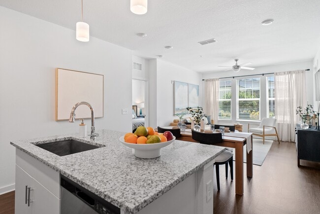 Building Photo - Skyline at Westfall Station