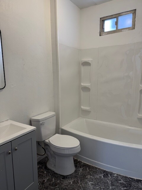 Foto del edificio - 1306-1308-1308 Complete St