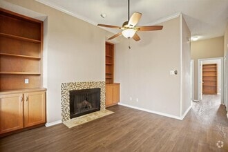 Building Photo - 2802 Nueces St